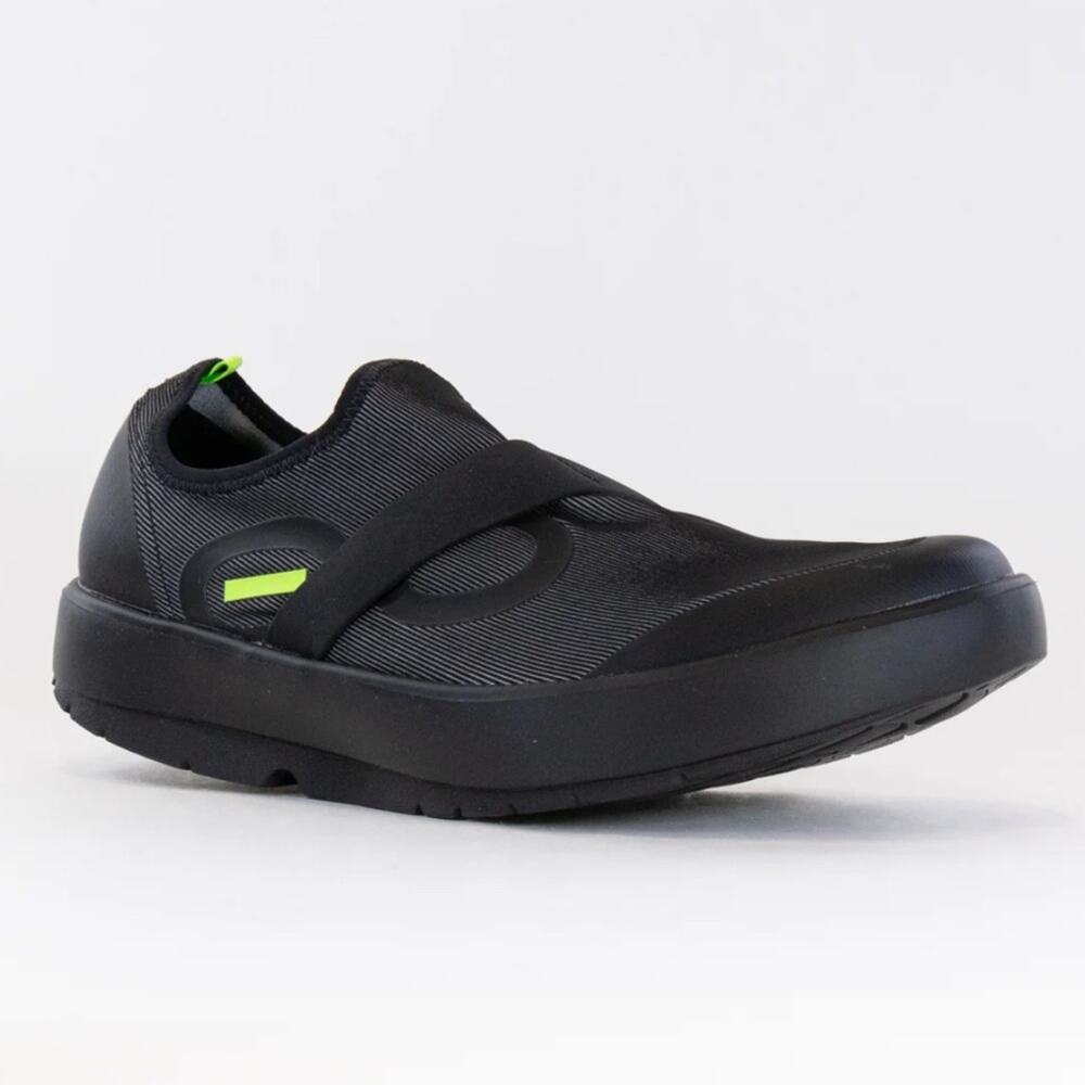 OOFOS Men's OOMG Fibre Low Slip On Recovery Comfort Sneakers Black/Grey‎ Size 9